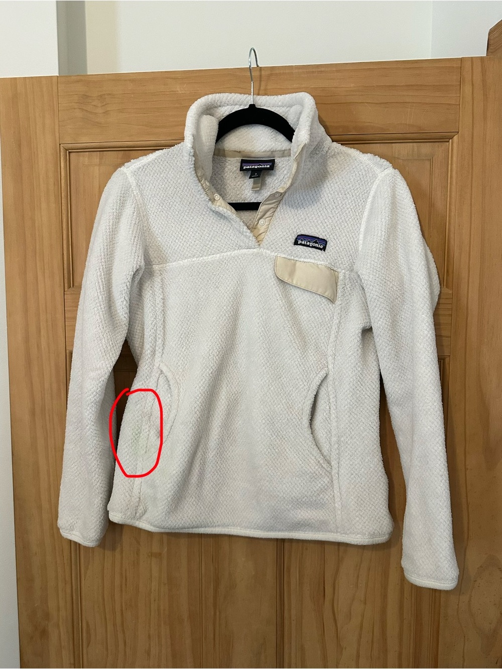 Patagonia Cream Textured Fleece Pullover with Tan Pocket Trim